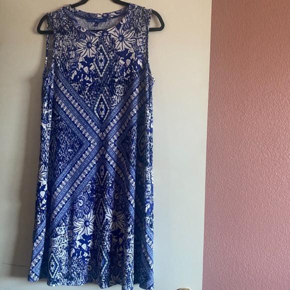 Apt 9 Blue and White Dress - Picture 2 of 4